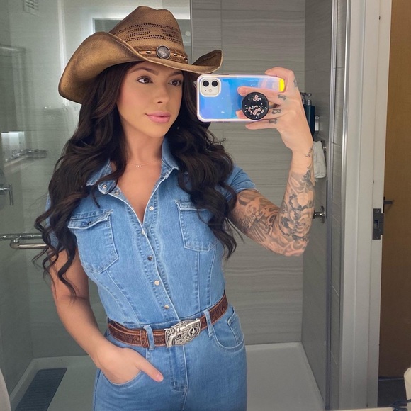 Babyboo Denim Buttoned Jumpsuit - Picture 2 of 4